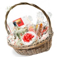  Подарочная корзина "Вкусный подарок"